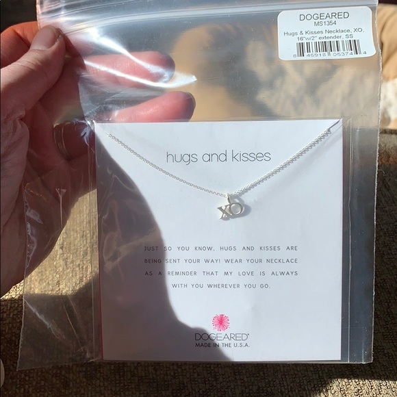 Dogeared hugs & kisses xo sterling silver necklace - Picture 3 of 4